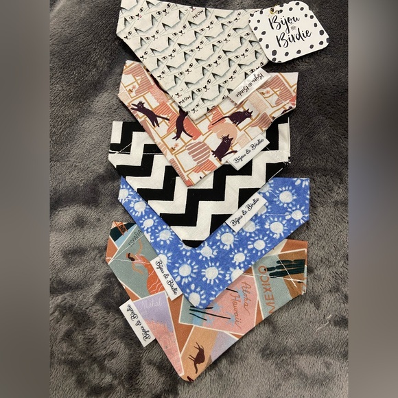 CAT BUNDLE includes:
Cat sign 
Cute sheer cat scarf. 😺
Cat leases
Cat bandanas 5 - Picture 2 of 15